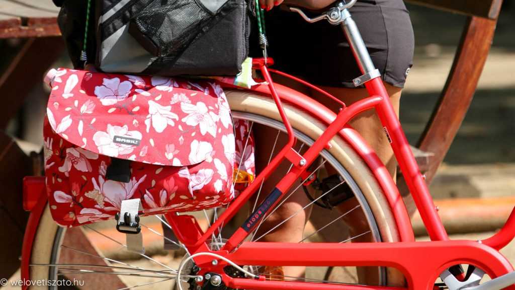 Kerékpáros szezON! Gyere velünk bringázni, mutatjuk az utat!