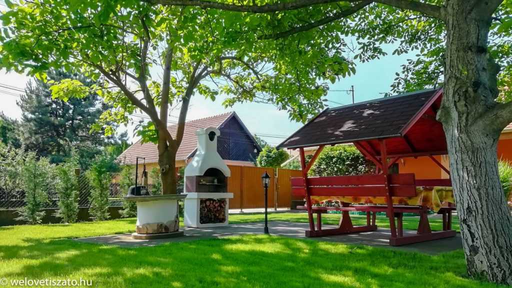 Ottalszunk: Diófa Apartmanok Tiszafüred