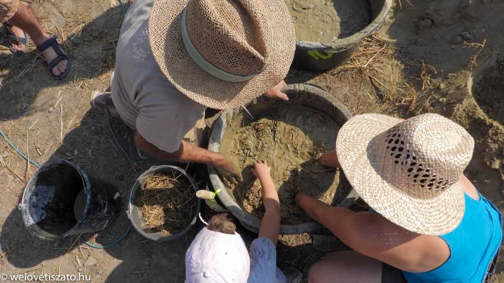 Sarud népi építészete – vályogház… mert tudják mi a jó