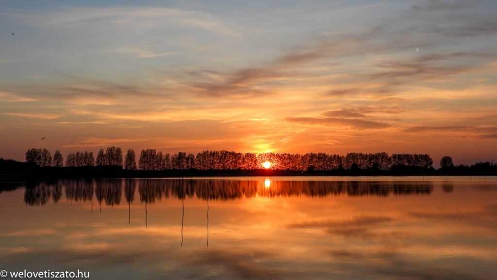 Egy tisza-tavi naplementés fotóval nem lehet melléfogni… :)